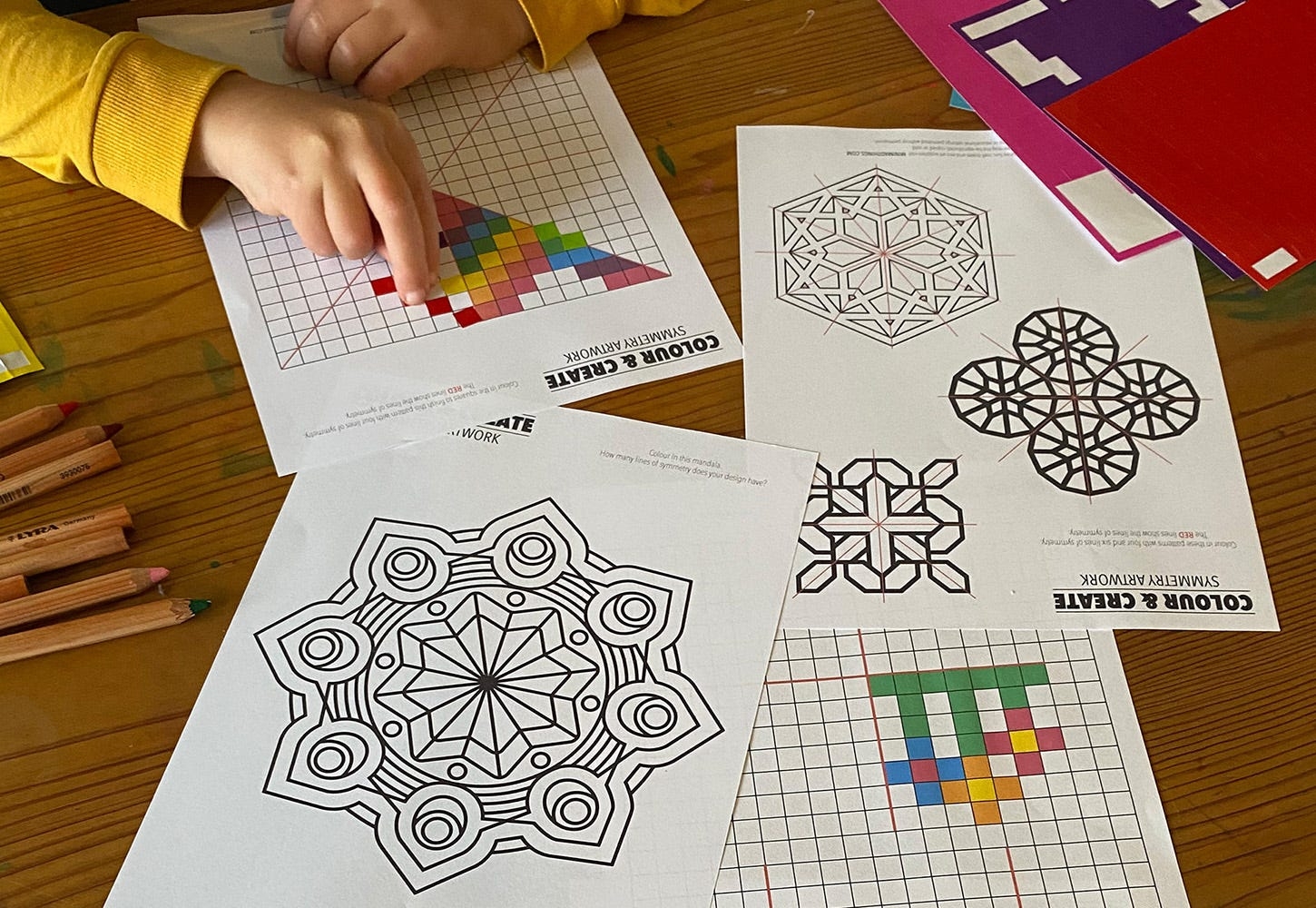 Creating Art Together Pattern Painting Game